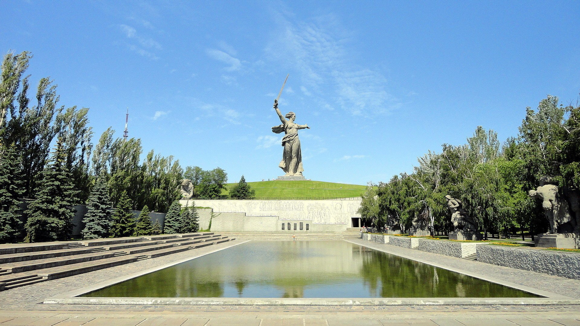 volgograd russia patria madre cielo