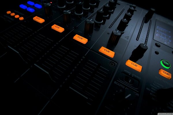 DJ s main control panel