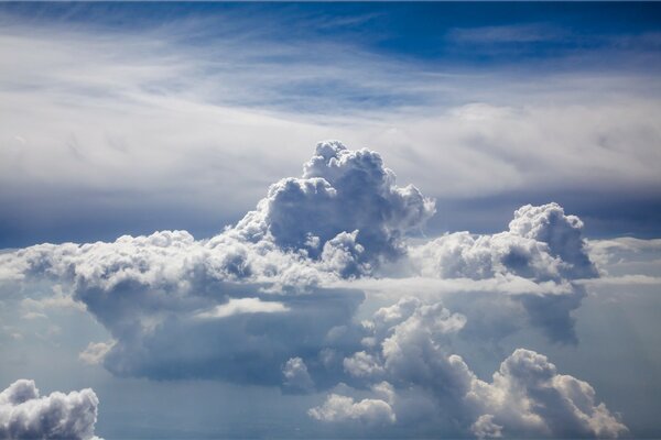 Nuvole blu nel cielo