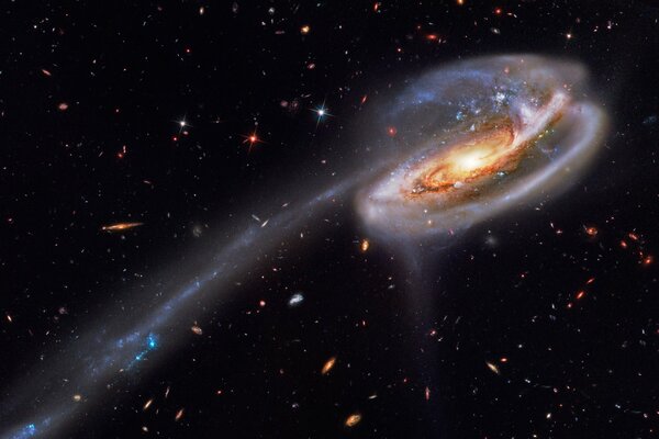 Красивый космический вид на множество галактик