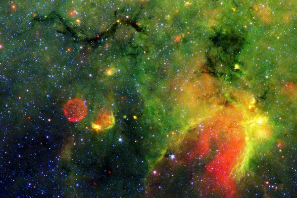 Nebulosa espacial verde gaseosa