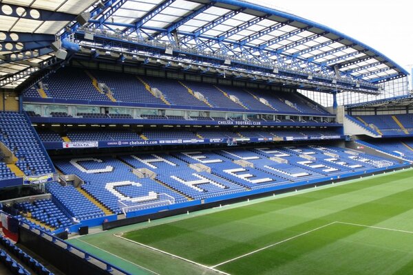 Stamford Bridge Stadium z dudpisem Chelsea