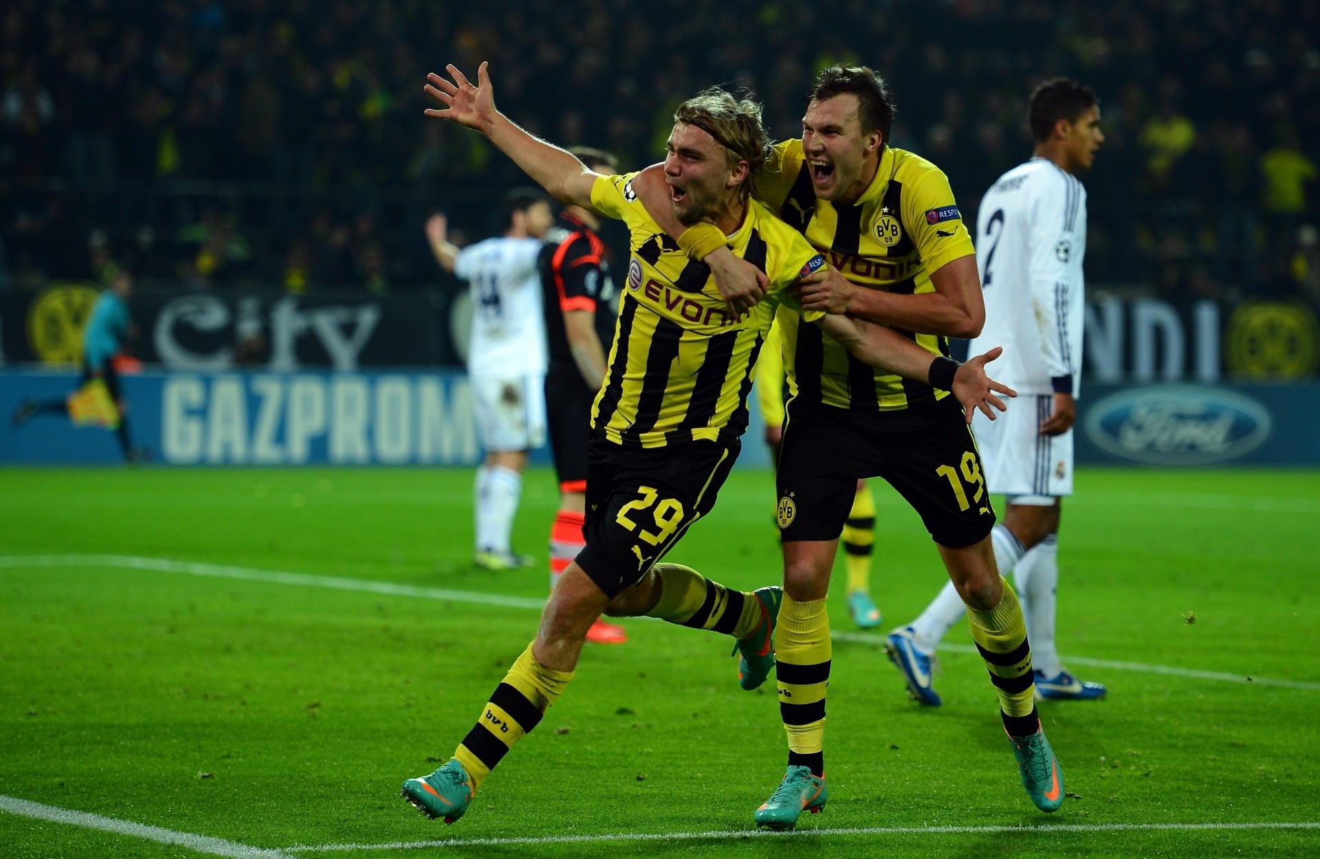 chmelzer marcel schmelzer kevin grosskreutz 2012-13 form football champions league borussia dortmund germany target the player real madrid celebration