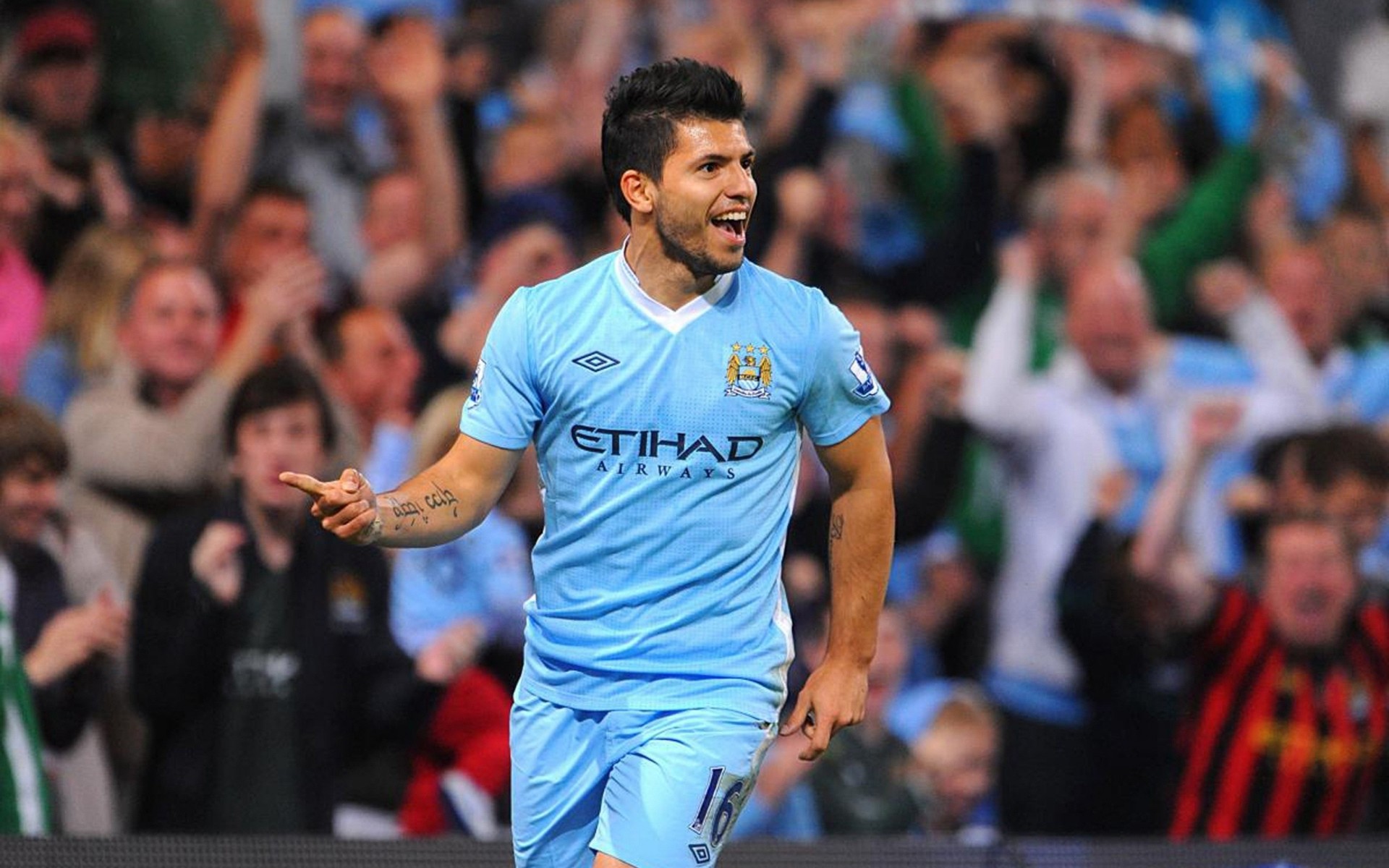 szary sport piłka nożna sergio aguero tatuaż