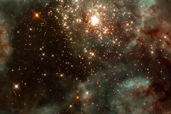 Nebulosa marrone con stelle nello spazio