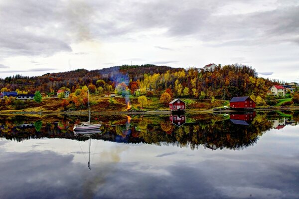 Paisaje del río del Norte de Noruega