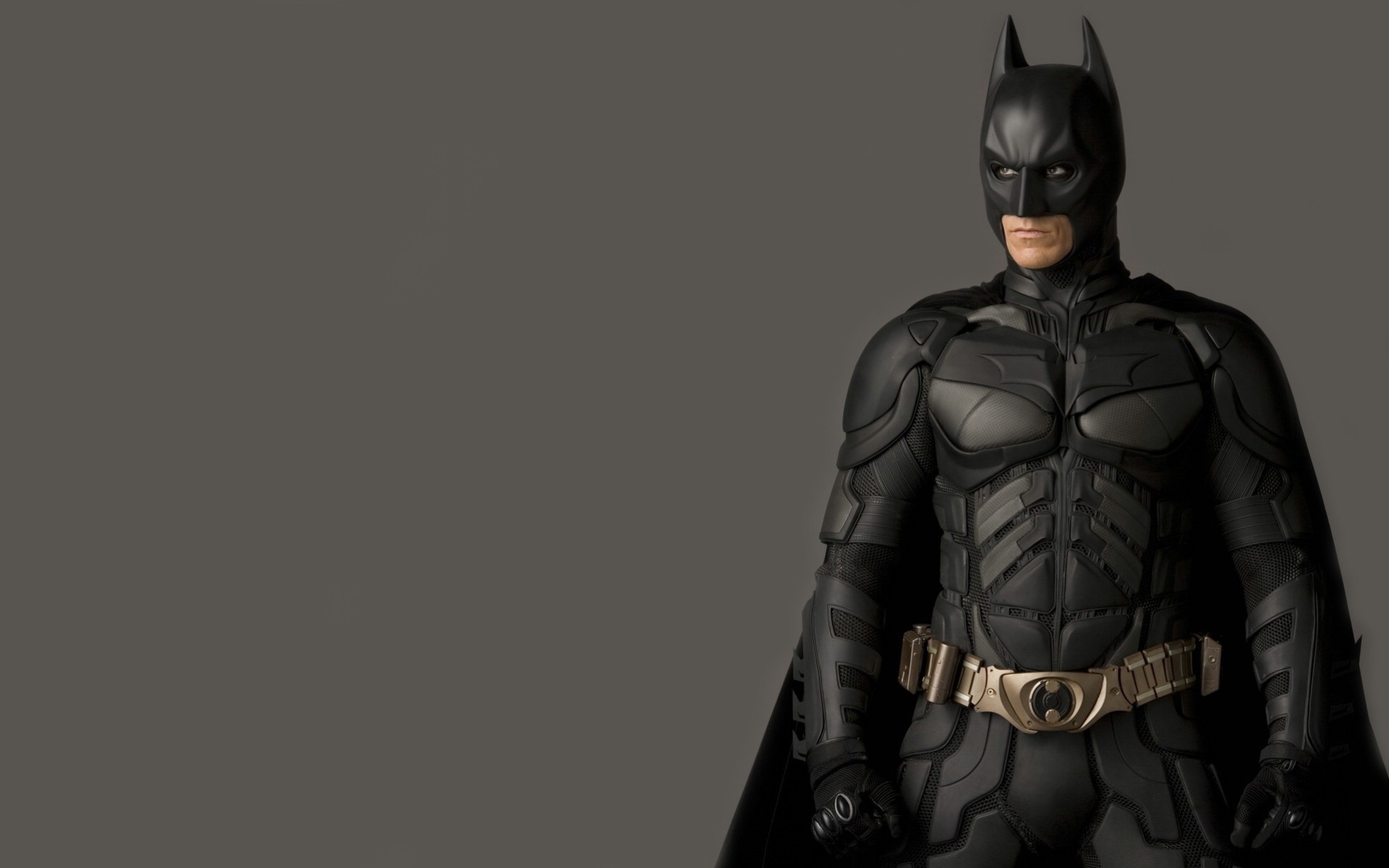 batman cavaliere oscuro costume scuro-