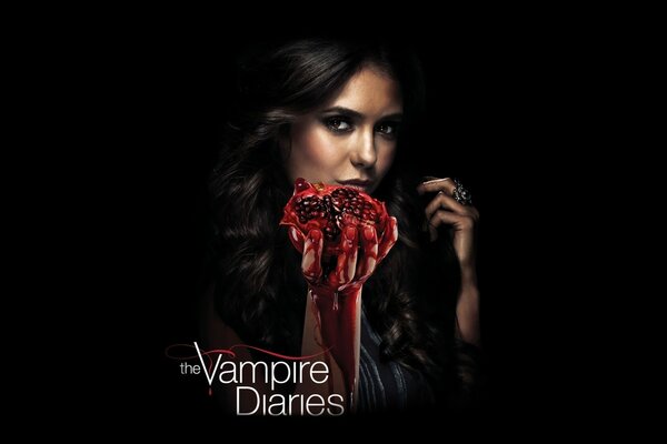 Fille brune de vampire Diaries