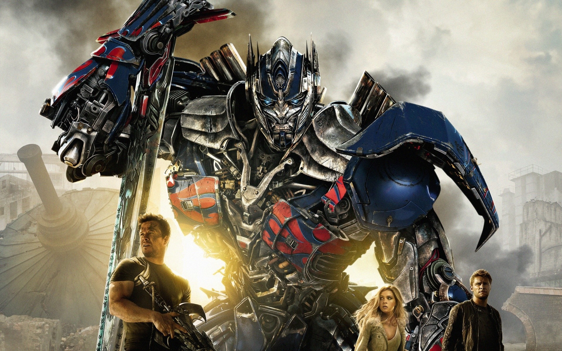 weapon mark wahlberg optimus prime robots fiction age extermination nicola peltz jack raynor transformer