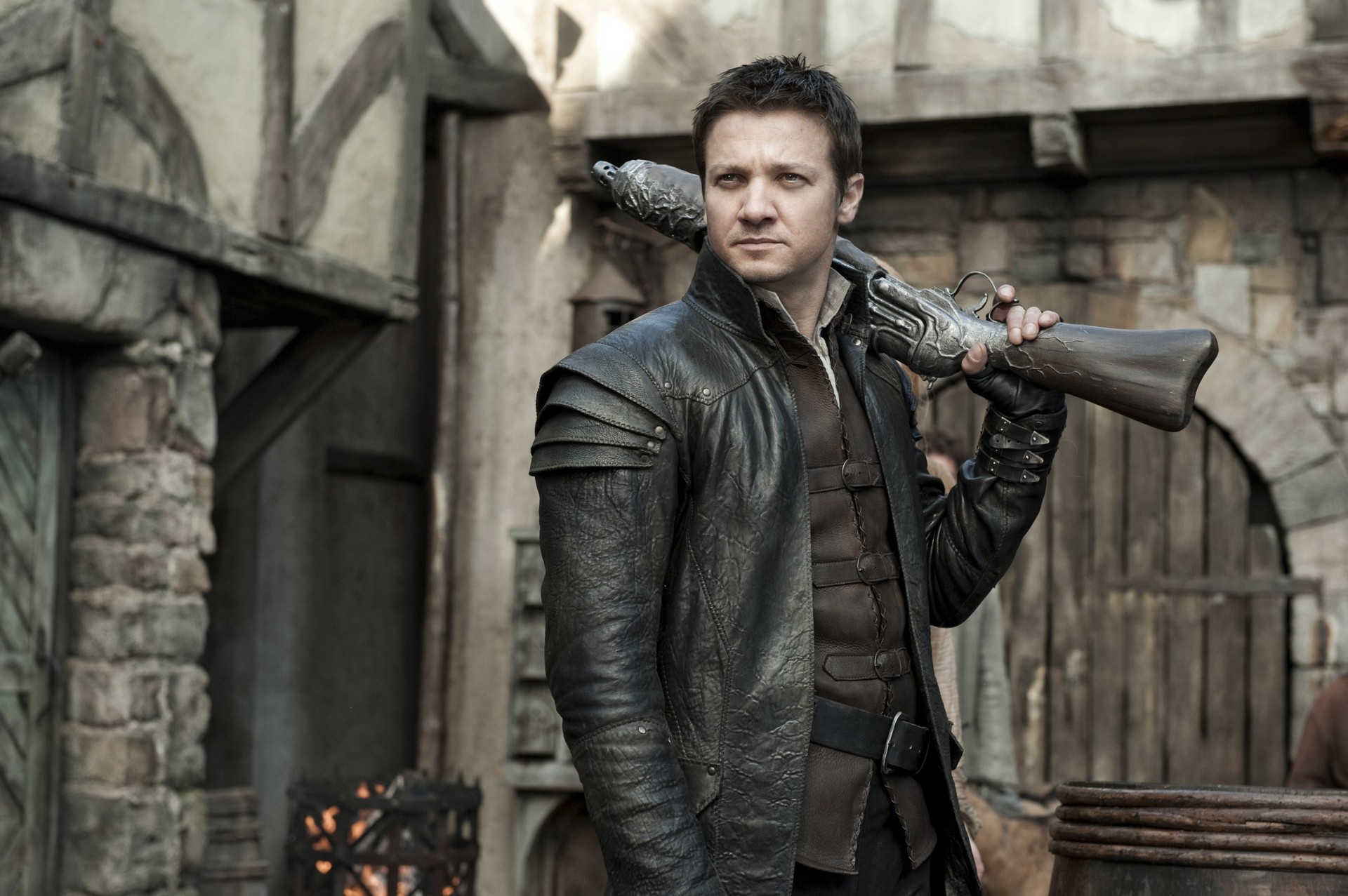 jeremy renner cacciatori di streghe