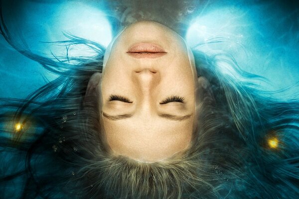 Olivia Dunham in acqua incandescente
