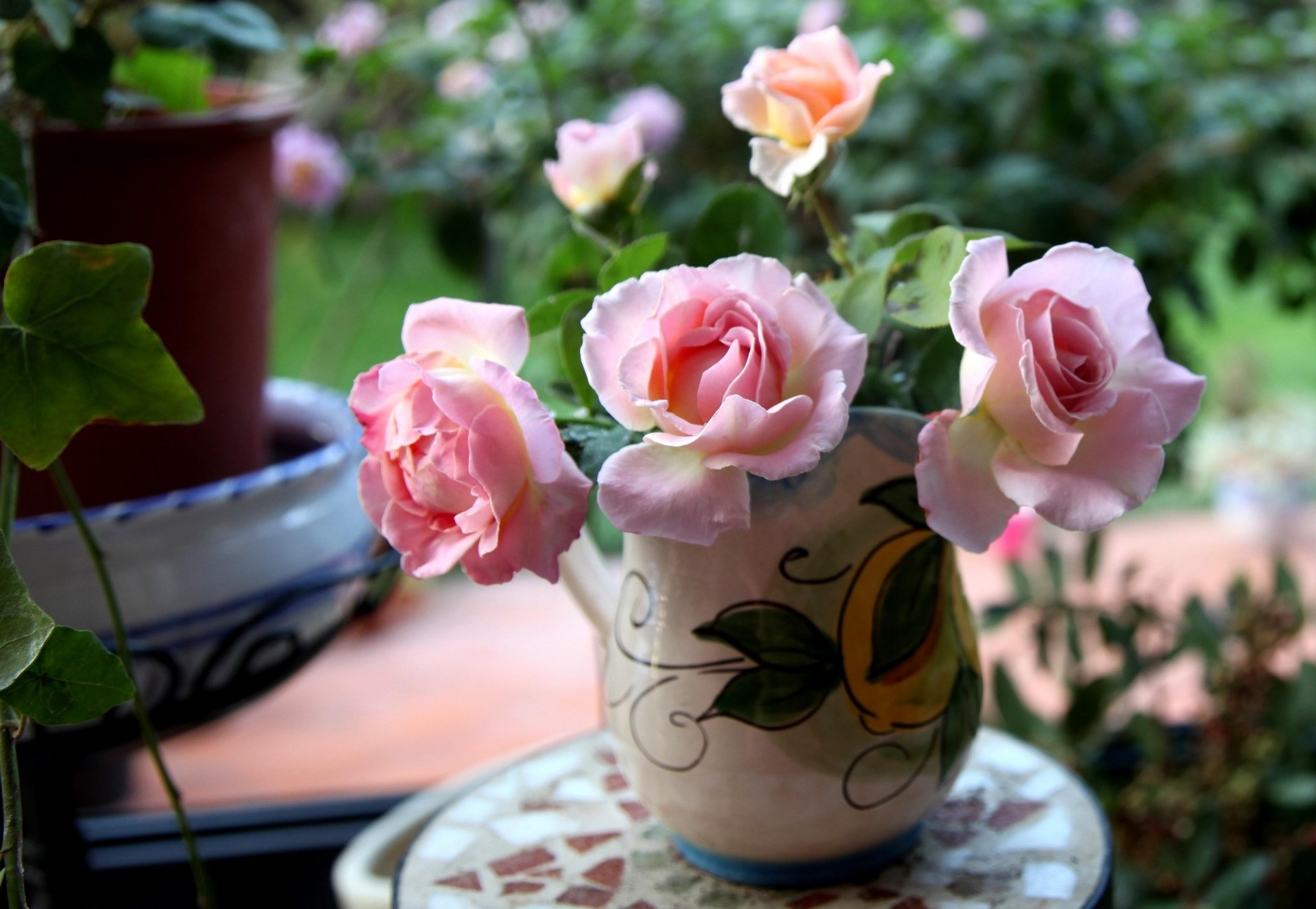 netteté bouquet vase fleurs roses