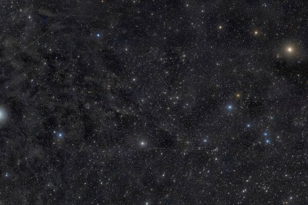 Mestolo dell Orsa Minore e stella polare nel cielo notturno