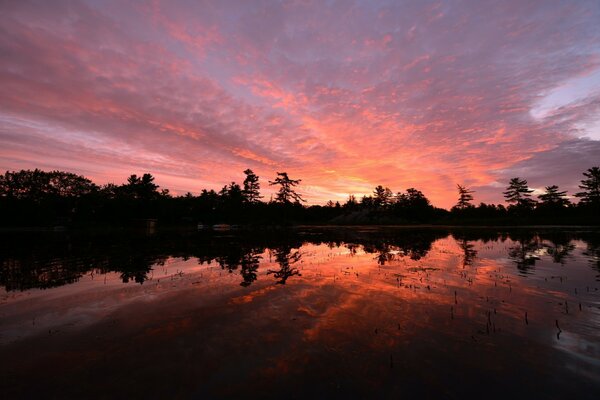 Atemberaubender Sonnenuntergang in Kanada, Ontario