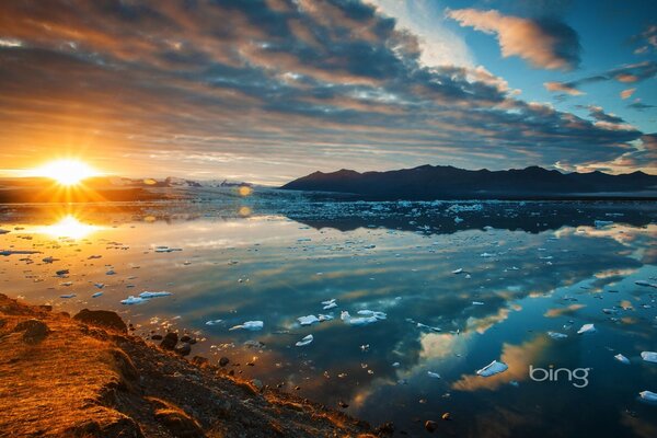 Sunset by the lake in Iceland