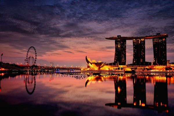 Concludere una giornata nella città Di Singapore