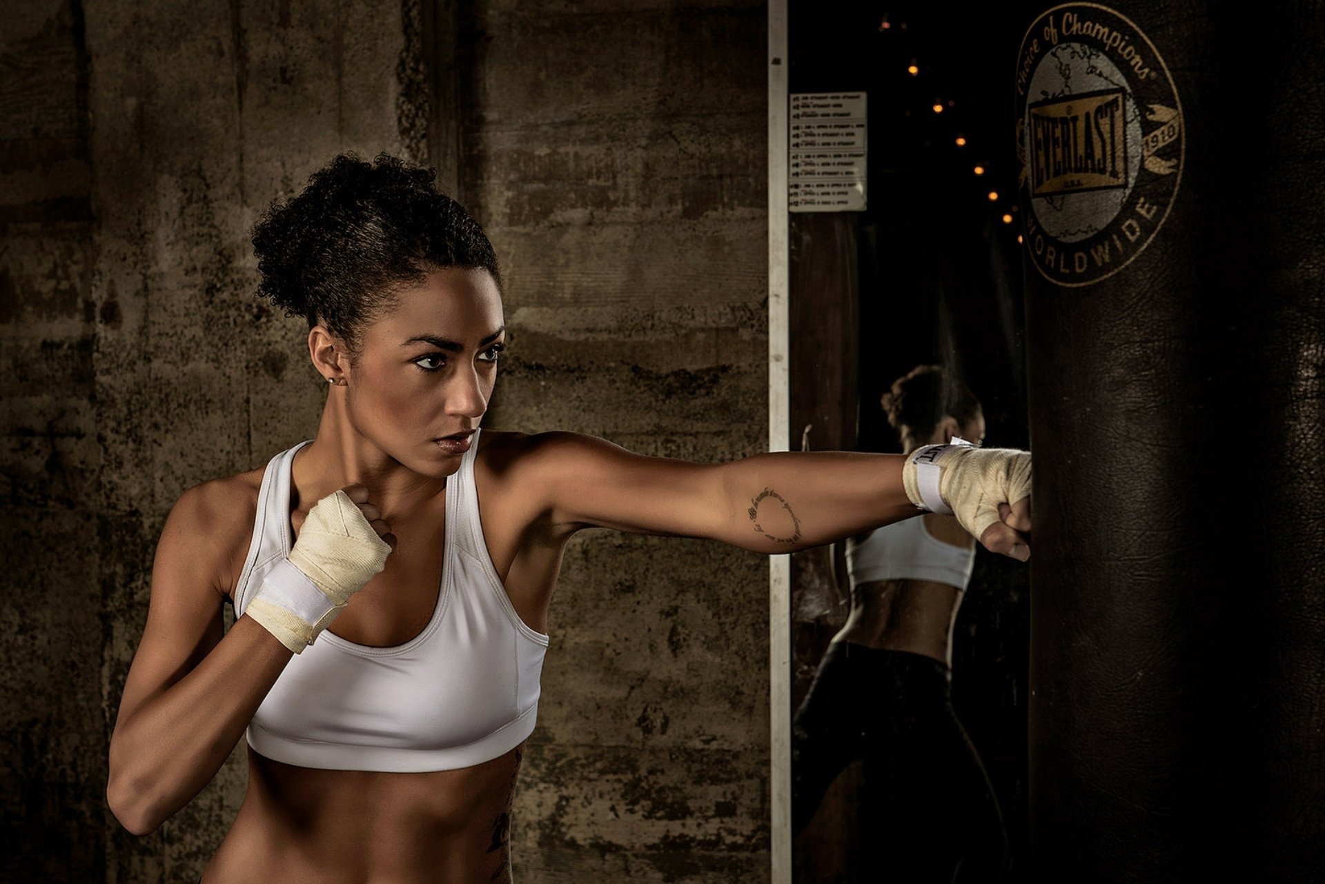 mädchen boxen sport training