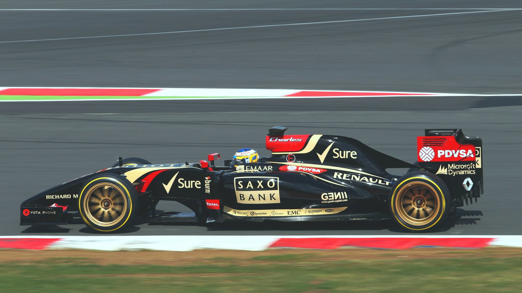 команда lotus f1 шарль пик e22 18 дюймов формула