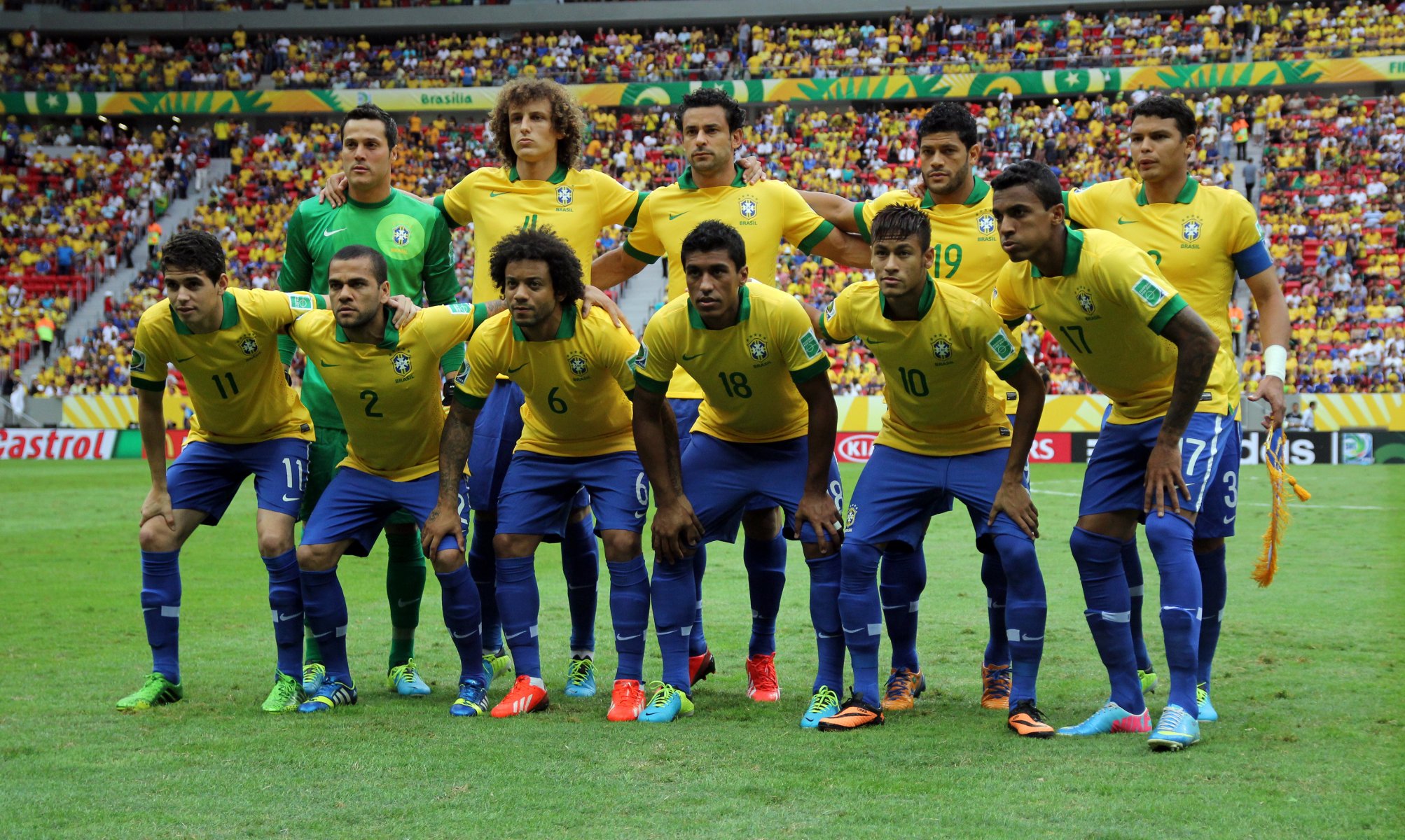 brésil équipe nationale football coupe de la confédération 2013 julio cesar david luiz fred hulk thiago silva oscar daniel alves marcelo paulinho neymar luiz gustavo