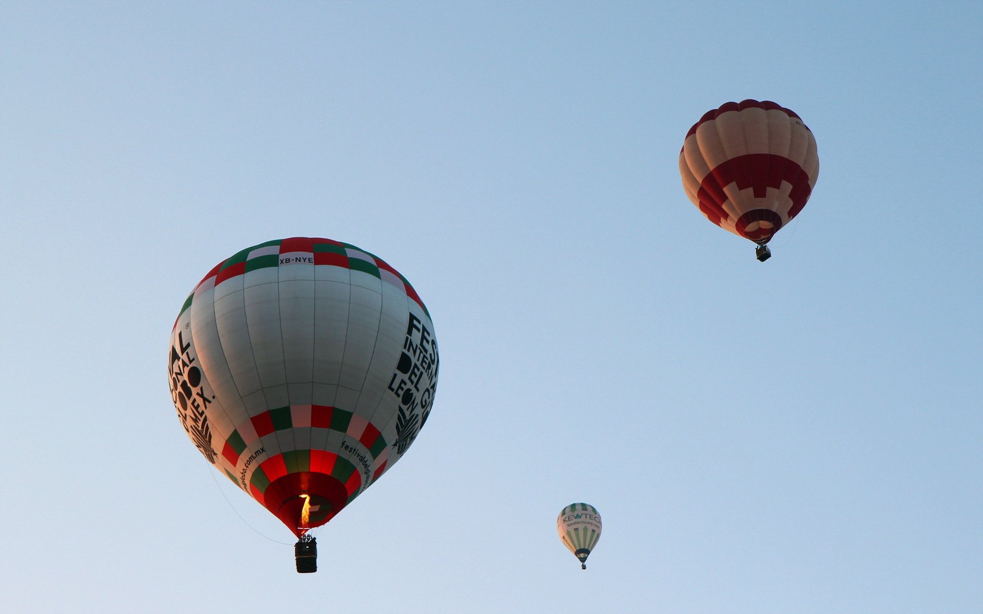 bolas cielo deportes