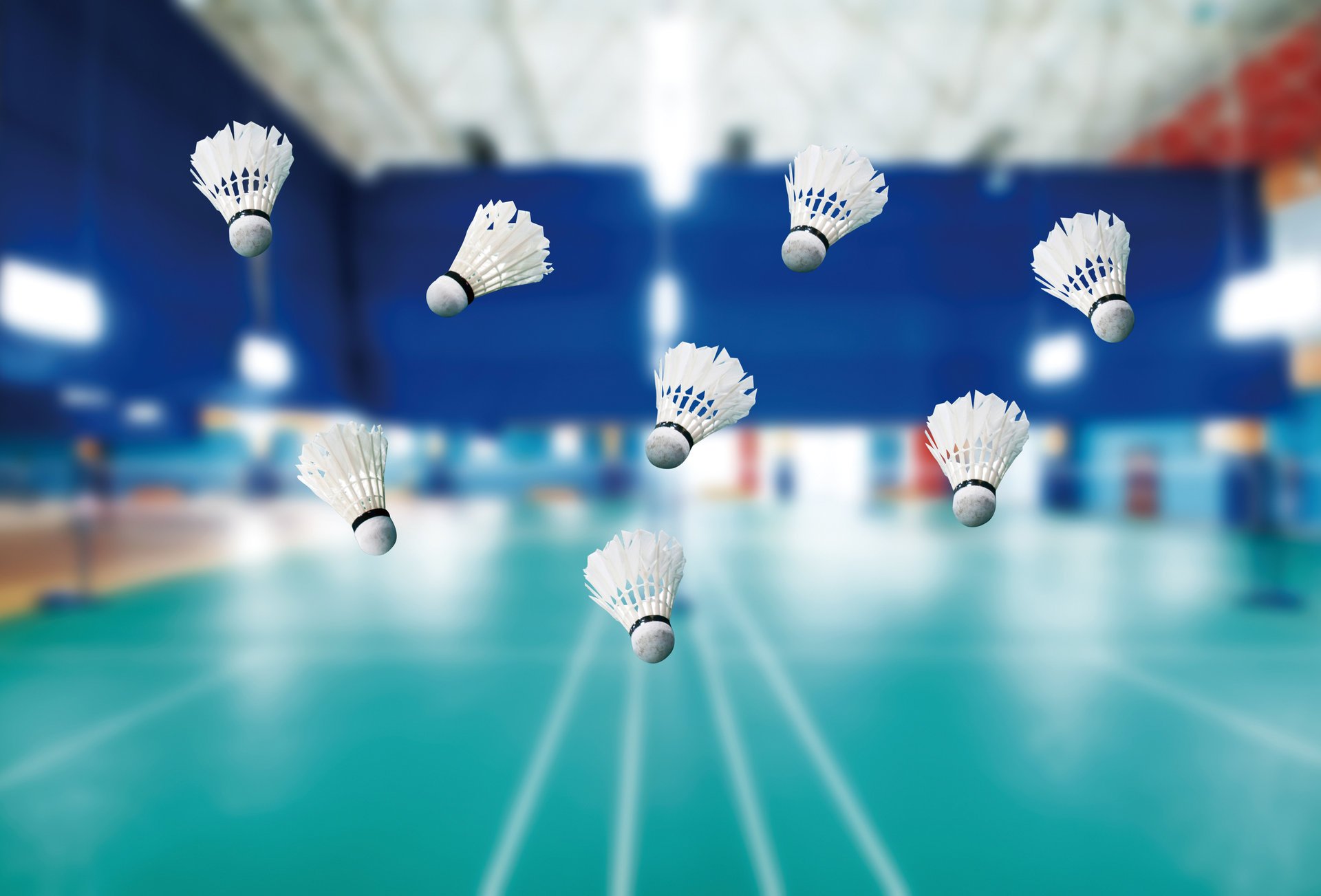 sport badminton kort siłownia lotka lotka lotki nieważkość chwila lot dobry pomysł tło rozmycie bokeh tapeta