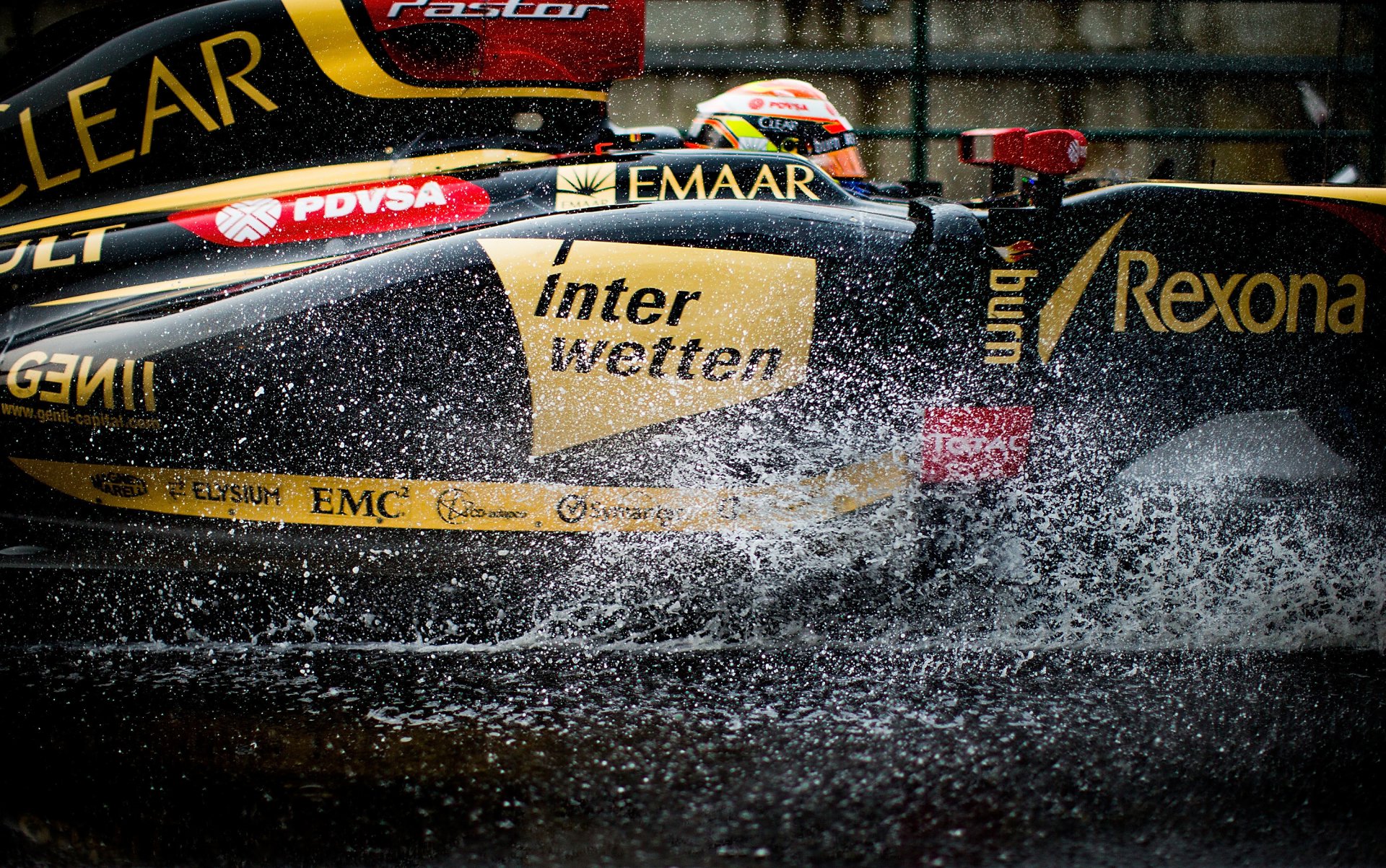 a pool spray car lotus pastor maldonado