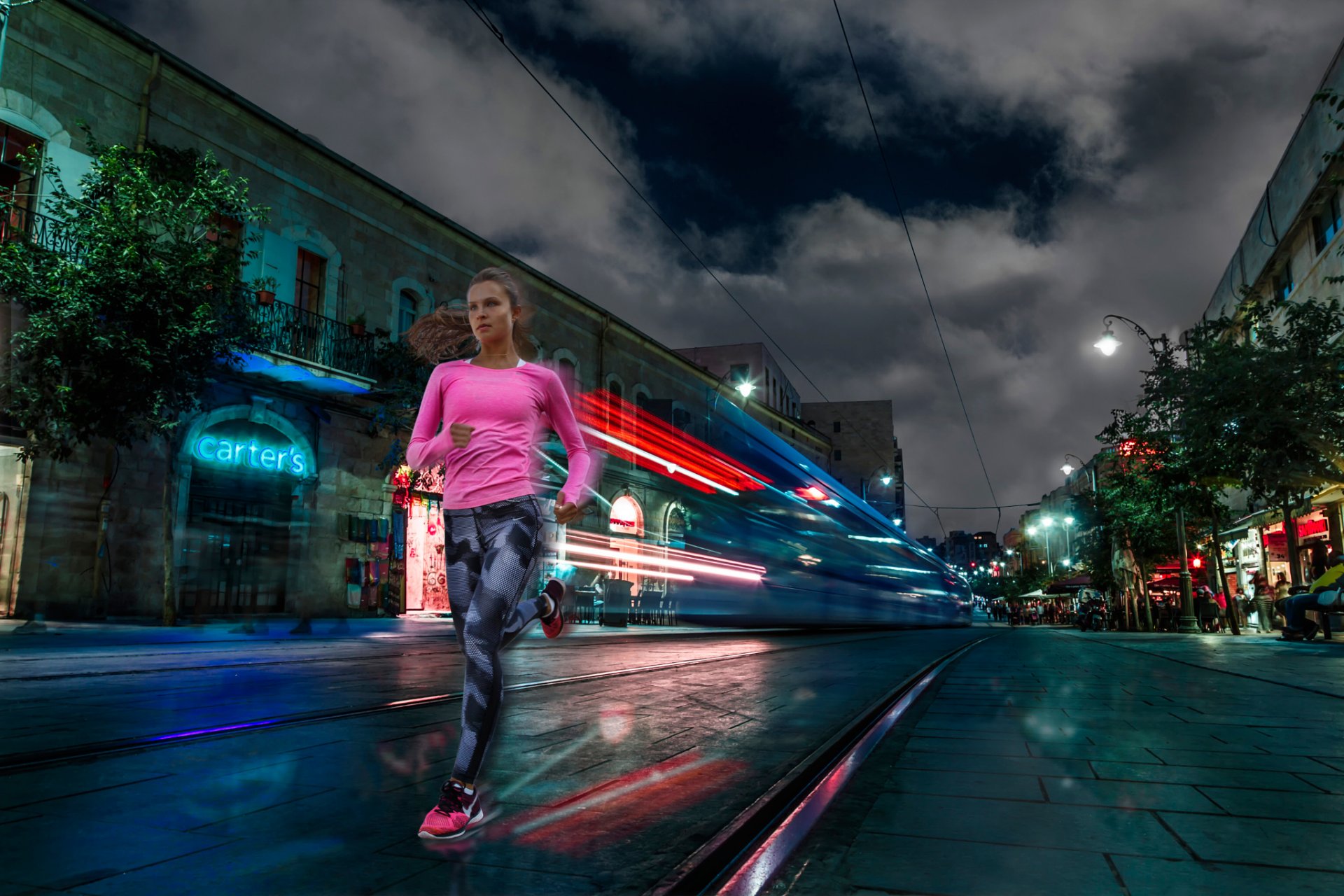 nuit en cours d exécution ville nuit fille courir