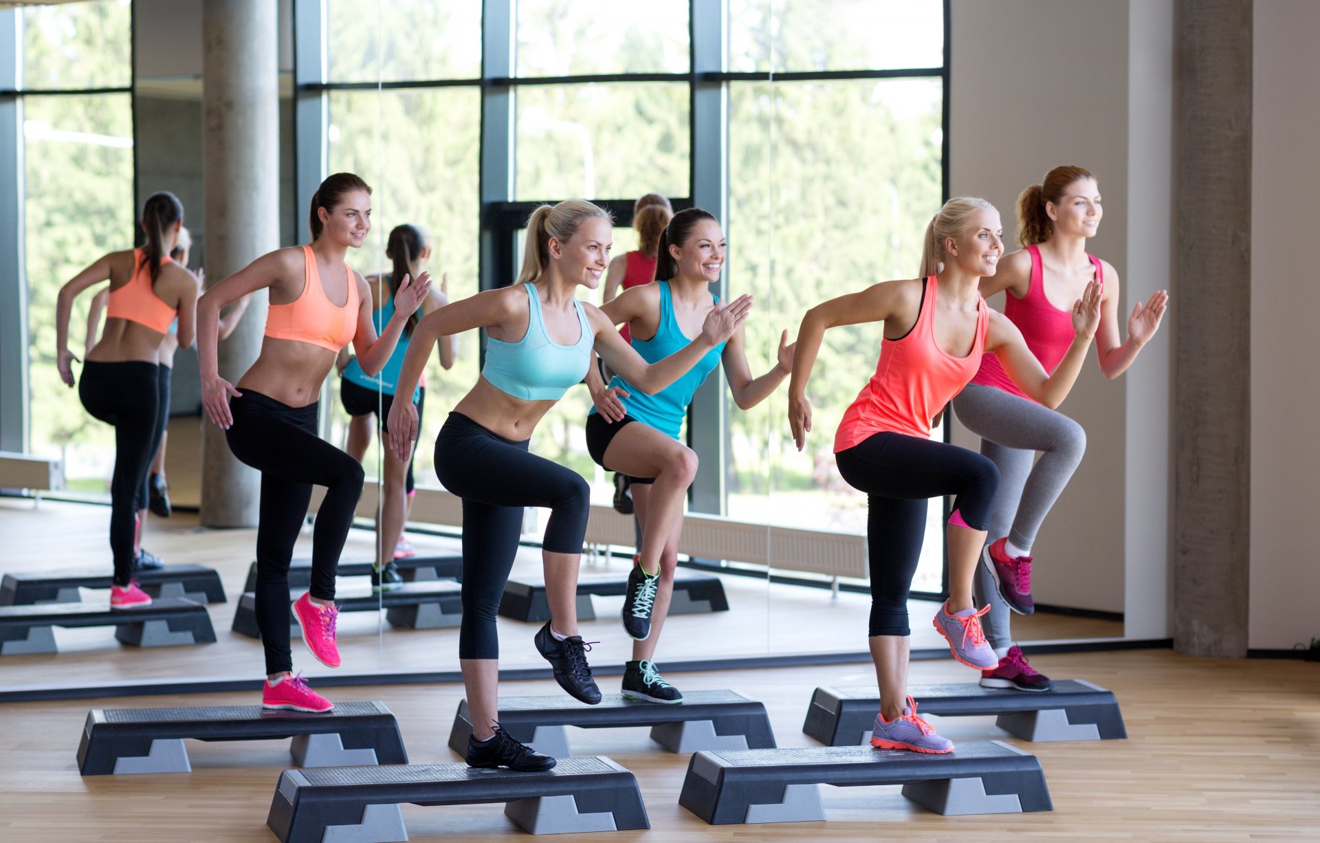 situé étape aérobic fitness classe groupe