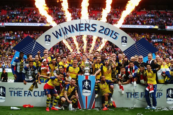 I Gunners della squadra di calcio Dell Arsenal sono stati sicuri di vincere la FA Cup 2015