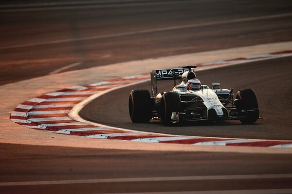 Formule Magnussen mclaren F1 mp4 29