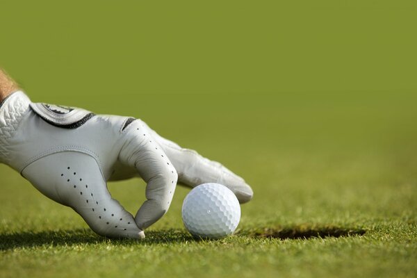 Golf extraordinario. No te olvides de los guantes y la pelota de golf