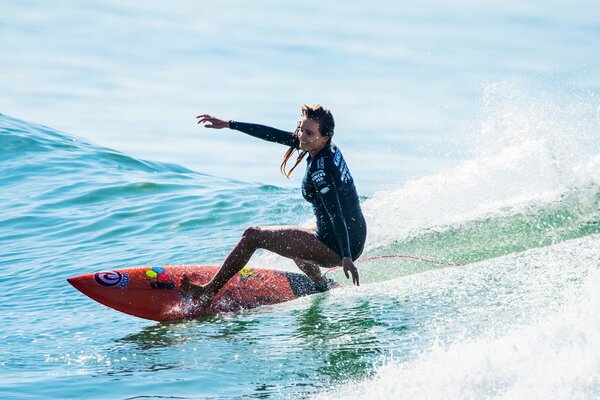 Tabla de surf de onda femenina