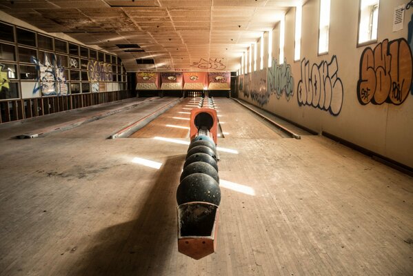 Bowling balls in the hall