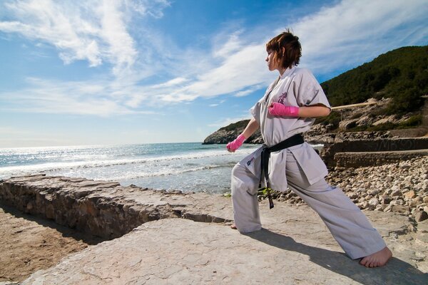 Combate a la orilla del mar