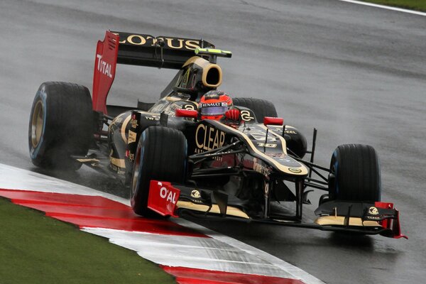 Romain Grosjean sur le circuit de Silverstone
