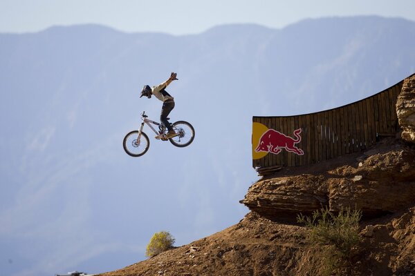 The guy makes a flight from the mountain