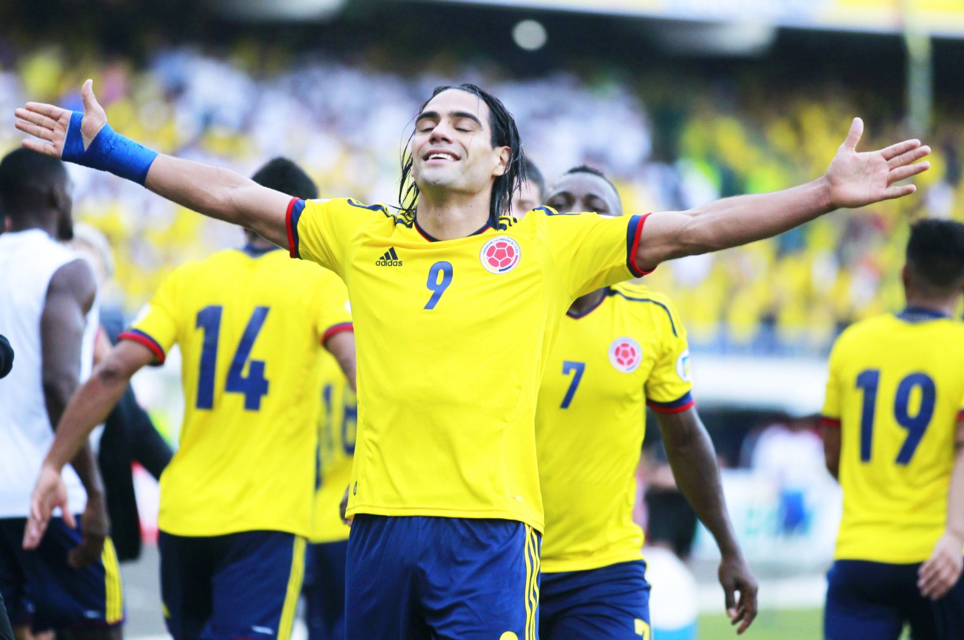 radamel falcao garcia colombia paraguay 2014 world cup soccer goal fifa world cup qualification footballer double goal happine