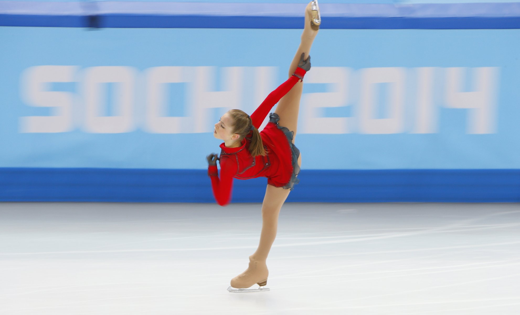 julia lipnitskaya lipnitskaya pattinatrice sochi 2014 sochi 2014 olimpiadi invernali xxii olimpiadi invernali sochi 2014 pattinaggio artistico russia grazia spirale kerrigan