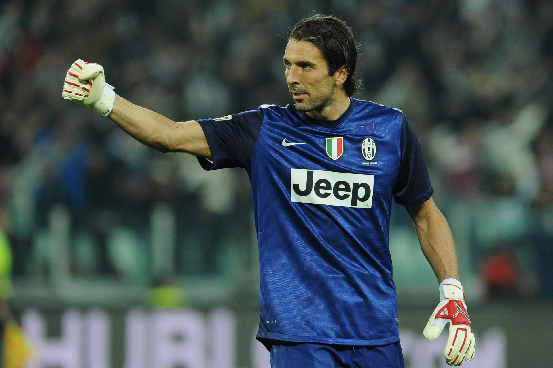 gianluigi buffon juventus serie a portiere maestro calciatore leader