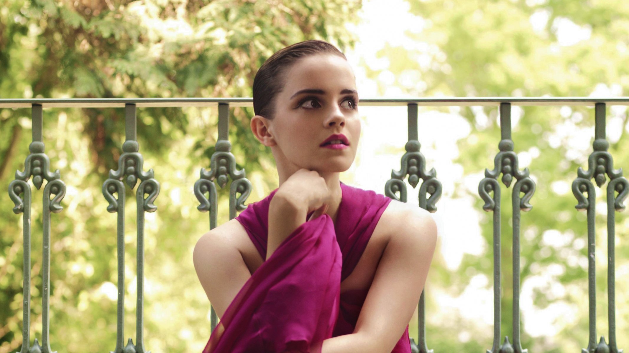 emma watson actrice modèle vue séance photo balcon nature