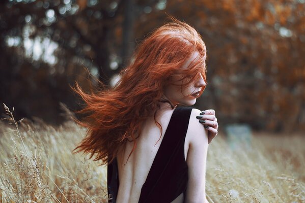 Cheveux ondulés beauté Rousse