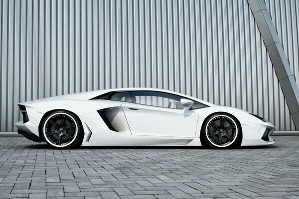 Exquisite Lamborghini car in white