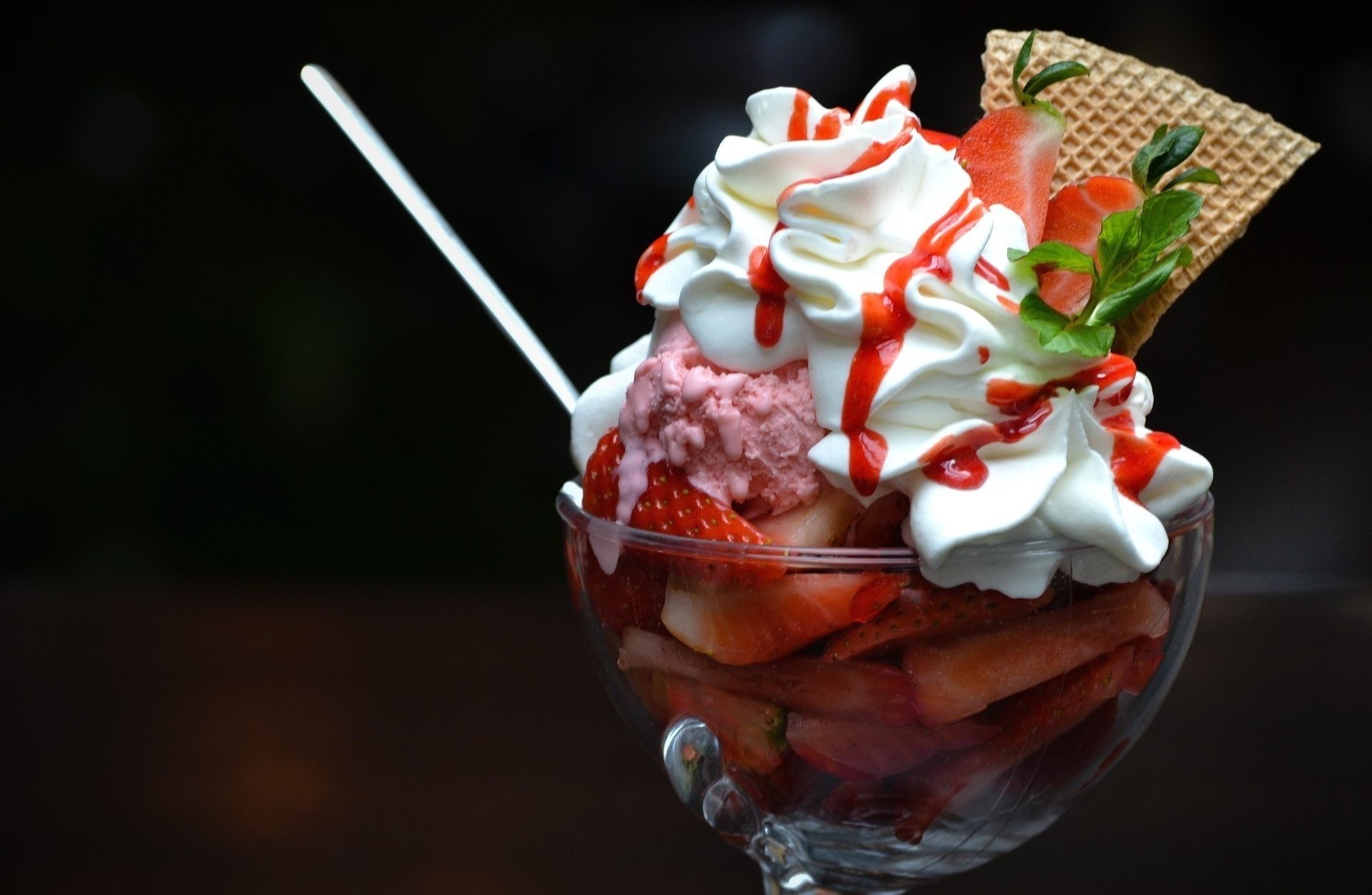 füllmaschine eis dessert erdbeeren essen süß