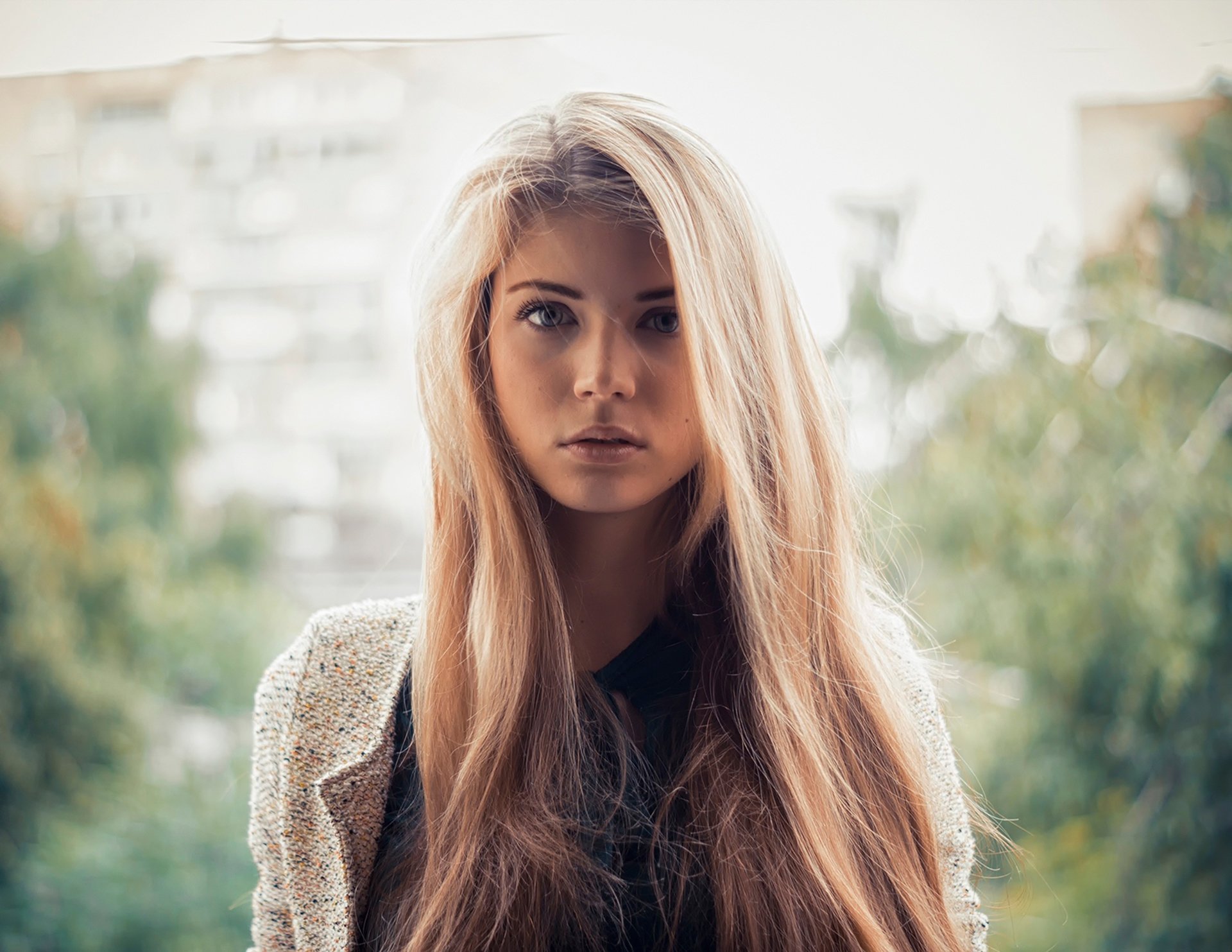 portrait cheveux regard chérie