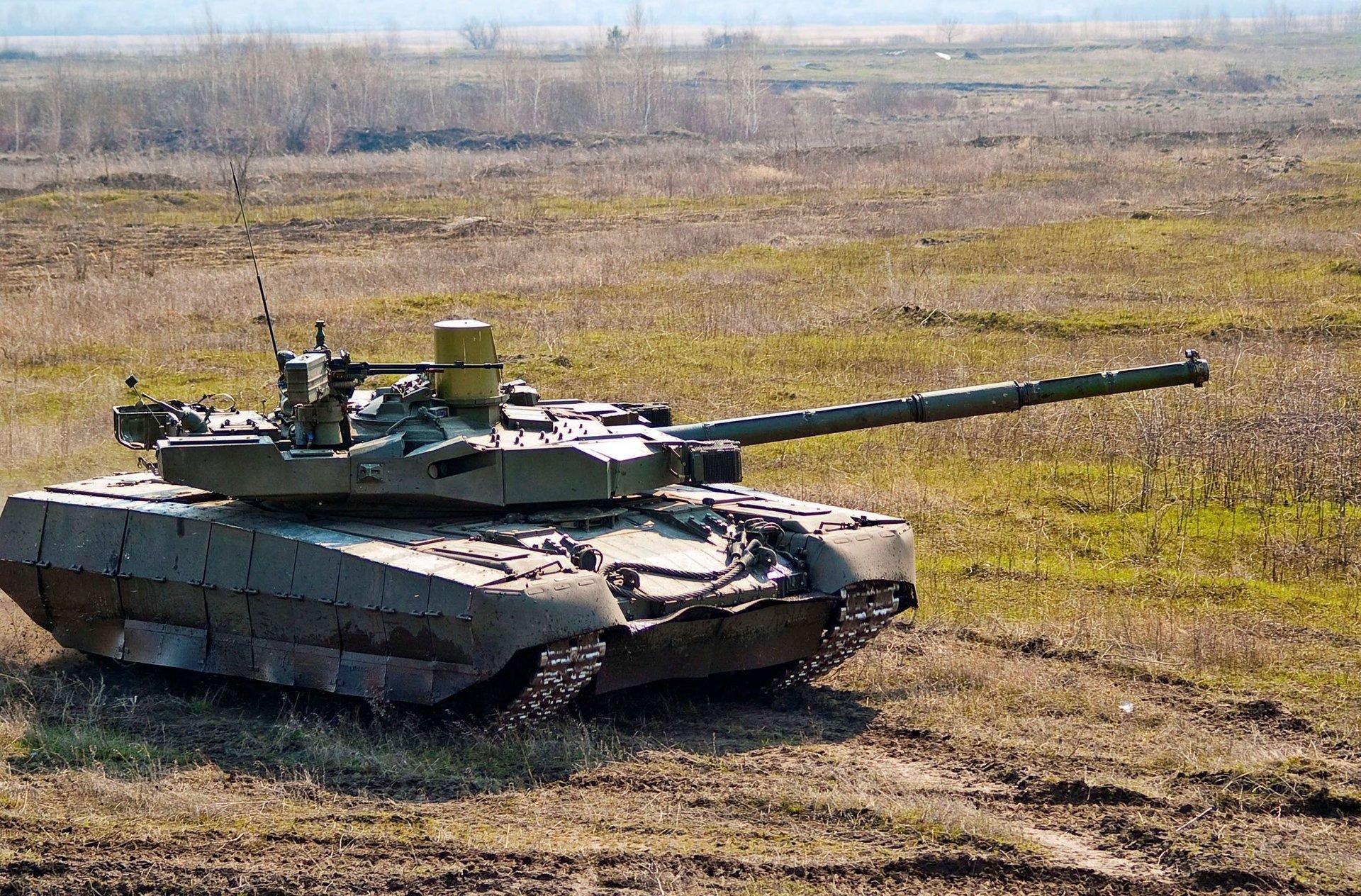 t-80 fief ukraine réservoir champ