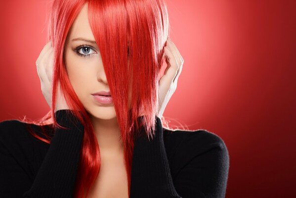 Red hair, bold look