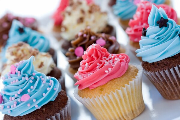 Las decoraciones para cupcakes son diferentes