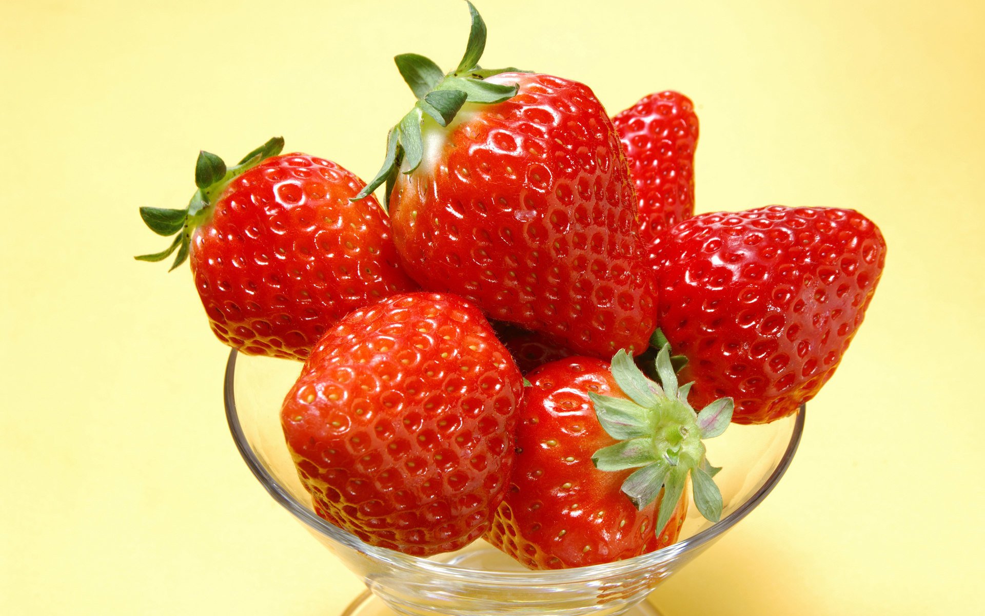 trawberry fruit berries strawberries sweet