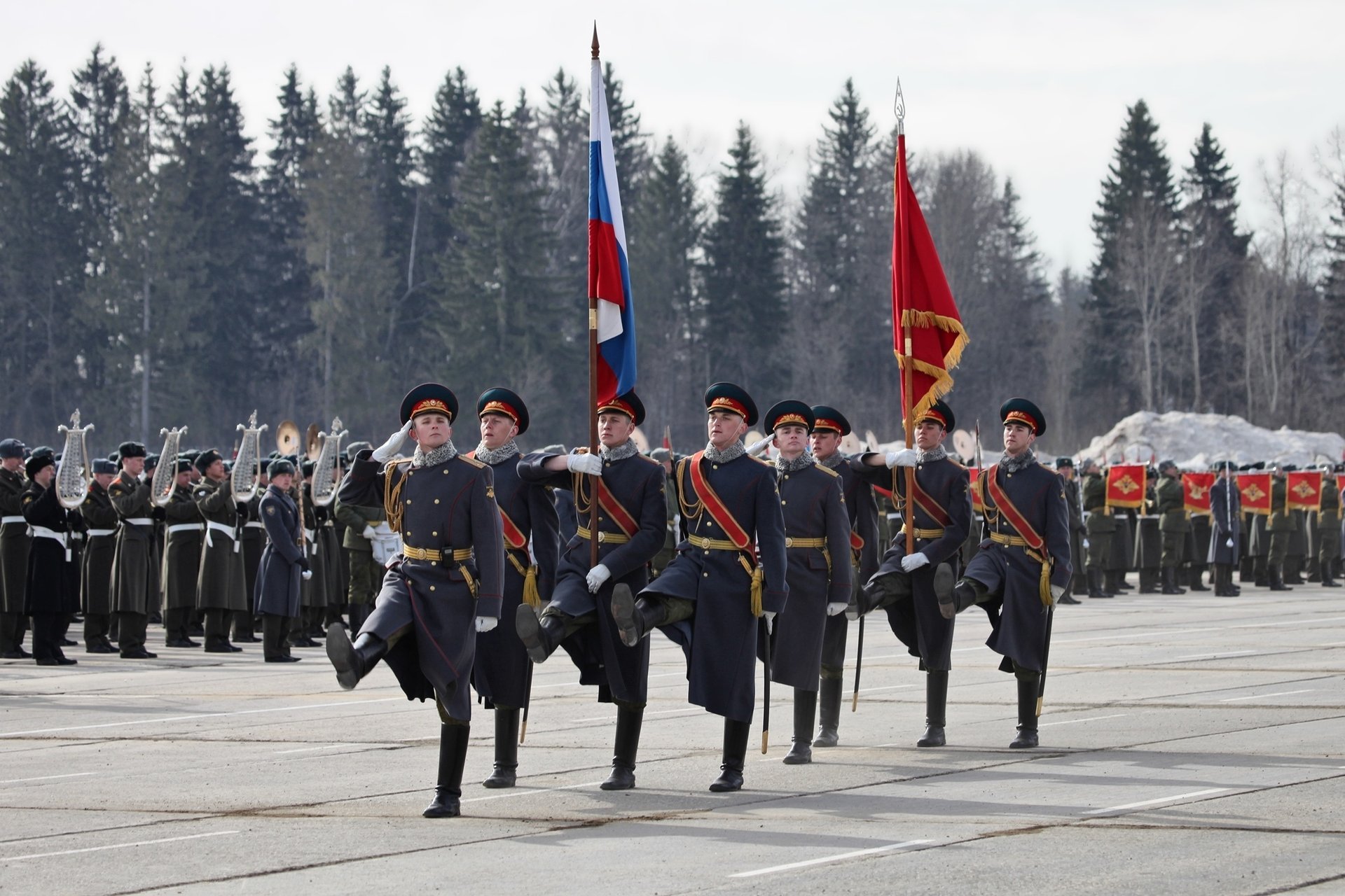 marsz rosja wojsko honor flaga parada