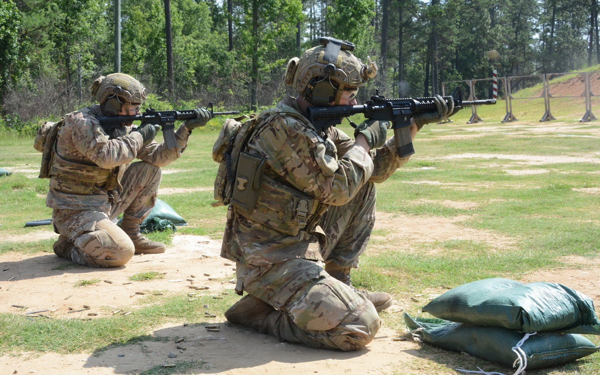 soldats armée armes